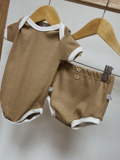 Pronta entrega - Conjunto Retrô canelado Avelã friso off na internet