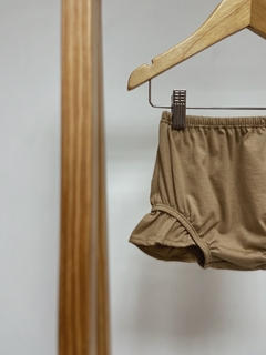 Pronta Entrega - Bloomer liso com babado Avelã na internet
