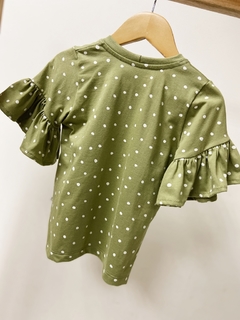 Pronta entrega - Blusa manga curta com babado oliva bolinhas off - loja online