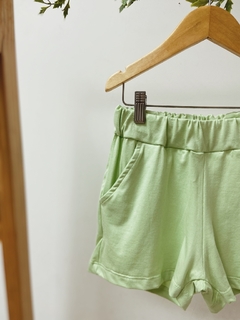 Pronta entrega - shorts bolso lateral verde fabula na internet