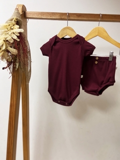 Pronta entrega - Conjunto Body manga curta + bloomer botões punho vinho na internet