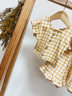 Pronta entrega - Conjunto cropped babado + shorts babado xadrez mostarda - You Boy Kids