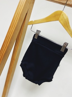 Pronta entrega - Shorts Hotpant com turbante canelado liso basics preto na internet
