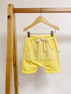Pronta entrega - bermuda Saruel kids bolso canguru estampado yellow Stripes na internet
