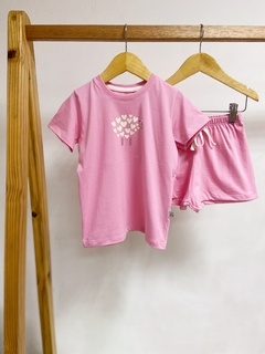 Pronta Entrega - Pijaminha curto tutti-frutti ovelhinha corações brilha no escuro na internet