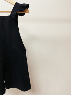 Pronta entrega - macaquinho botões alça babado preto - loja online