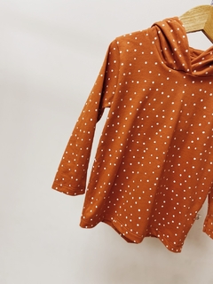 Pronta entrega - Camiseta kids manga longa com capuz mini bolinhas - You Boy Kids