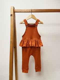 Pronta entrega - Jardineira longa babado kids block telha - comprar online