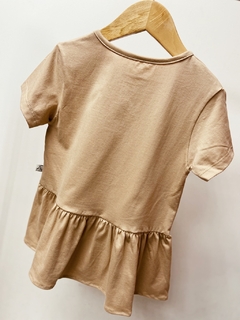 Pronta entrega - Bata kids manga curta doce de leite na internet