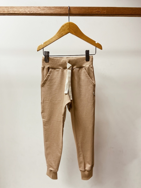 Pronta entrega - Calça jogger moletinho doce de leite - comprar online