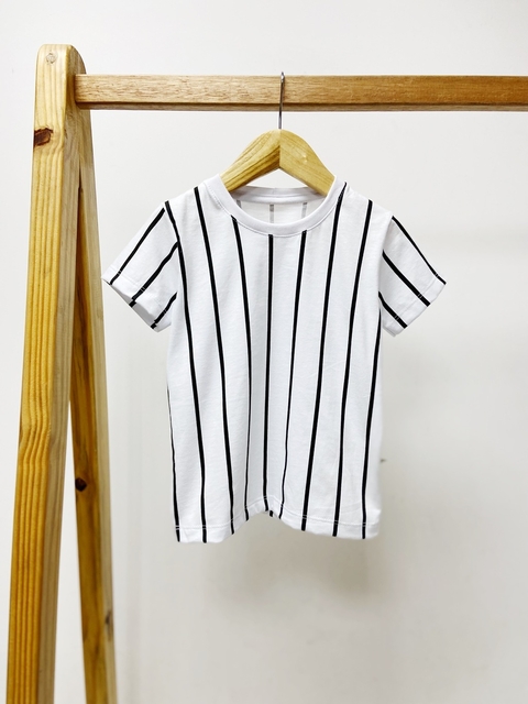 Pronta entrega - Camiseta Kids Manga curta estampada listra retro