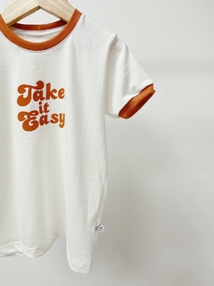 Pronta entrega - Camiseta manga curta off take it easy detalhe punho manga - You Boy Kids
