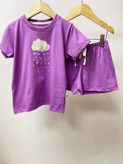 Pronta entrega - Pijaminha curto grape estampa nuvem brilha no escuro - comprar online