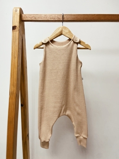 Pronta entrega - macacão regata longo canelado doce de leite