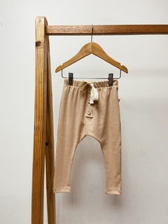 Pronta entrega - Calça Saruel kids Canelada com Botões doce de leite na internet