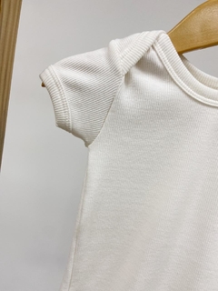 Pronta Entrega - Body manga curta canelado Off white - You Boy Kids
