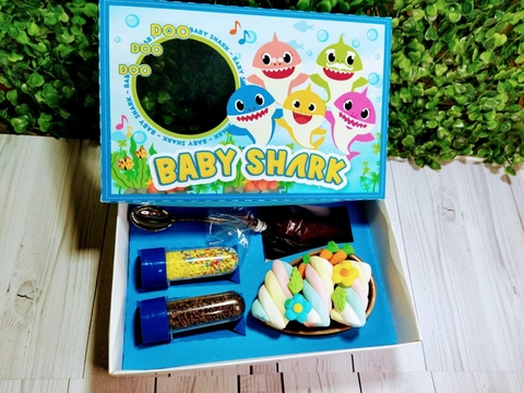 1 mini confeiteiro Baby Shark