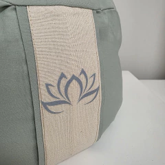 Zafu Flor de Loto para Meditación y Yoga - en internet