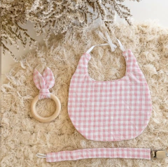 Kit 3 Piezas Portachupete, Mordillo, Babero para Bebés Personalizado