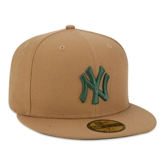 Boné New Era 59FIFTY MLB New York Yankees Back To School Fitted Aba Reta Marrom - comprar online
