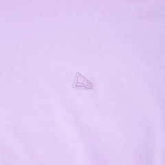 Camiseta New Era Regular Core Rosa na internet