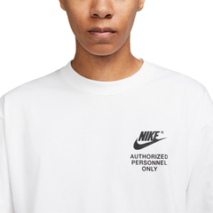 Camiseta Nike Sportswear Authorized Personnel Masculina na internet