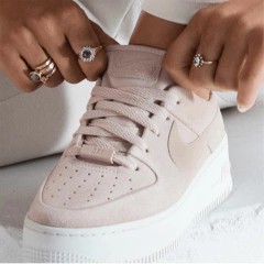 Tênis Nike Air Force 1 Sage Low Feminino