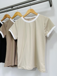 Remera modal cuello redondo combinada (Talle Aprox. M/L) en internet