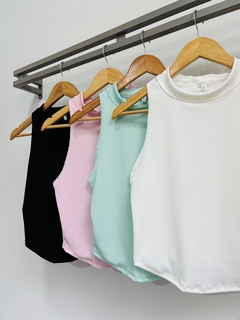 Musculosa top de morley cuello alto corte circular (Talle Aprox. S/M) en internet