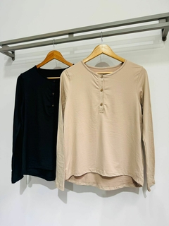 Remera modal soft mangas largas con botones (T. Aprox M/L) en internet