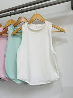 Musculosa top de morley cuello alto corte circular (Talle Aprox. S/M) - comprar online