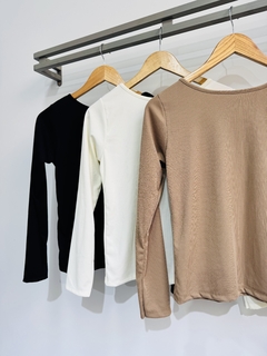 Remera morley lisa cuello redondo (Talle Aprox. M/L) - comprar online