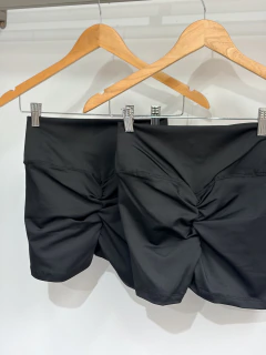 Short con frunce de lycra lisos - comprar online