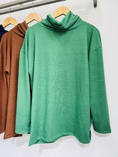 Poleron de lanilla liso (Talle Aprox. XL/XXL) - comprar online
