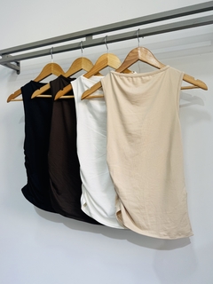 Musculosa modal cuello bote con frunce al costado (Talle Aprox. S/M) en internet