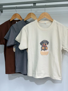 Remera algodón dama PERRITO CAFE (Talle Aprox. M/L) - comprar online