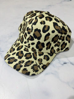 Gorra gabardina animal print