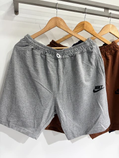Short de adulto talle especial con logo - Avellaneda Mayorista Rosario