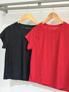 Remera de broderie mangas cortas (Talle Aprox. M/L)