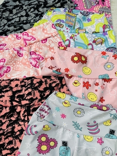 Ciclista niña lycra estampada en internet