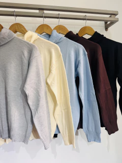 Sweater de hilo poleron (Aprox. M/L) - comprar online