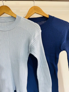 Sweater de hilo con morley liso (Talle Aprox. S/M) - comprar online
