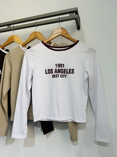 Remera modal soft los angeles (Talle Aprox. S/M) - Avellaneda Mayorista Rosario