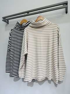 Poleron gamuzado OVER rayado (Talle Aprox. XL/XXL/XXXL) - comprar online