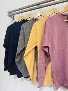 Sweater cuello V de lana liso adulto en internet