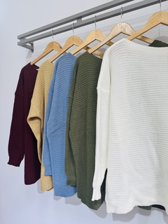 Maxi sweater de lana tejido liso (Talle Aprox. XL/XXL) - Avellaneda Mayorista Rosario