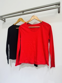 Remera de algodón lisa con puntilla (Talle Aprox. M/L) - comprar online