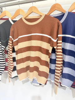 Sweater dama bremer rayado combinado (T. Aprox M/L) - Avellaneda Mayorista Rosario