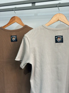 Remera dama MORLEY etiqueta tigre (Talle Aprox. M/L) - comprar online