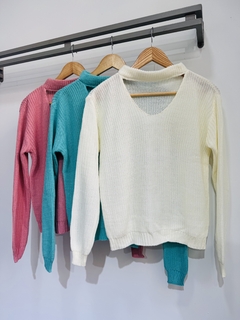 Sweater tejido liso con abertura en la espalda (Talle Aprox. S/M) - comprar online